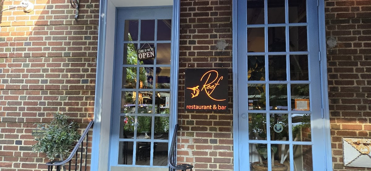 Reef Restaurant & Bar - Photo 5