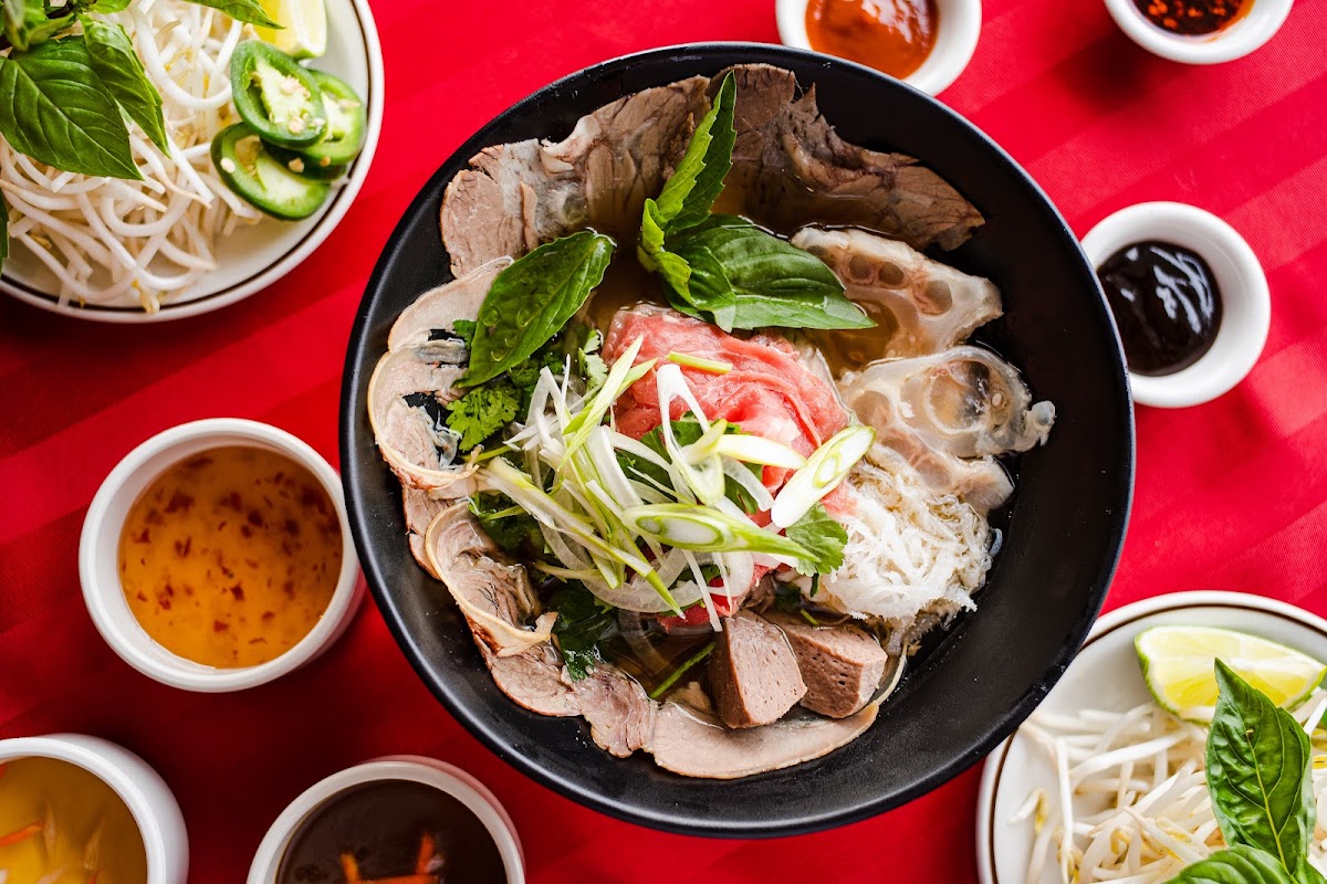 Pho Den - Photo 1