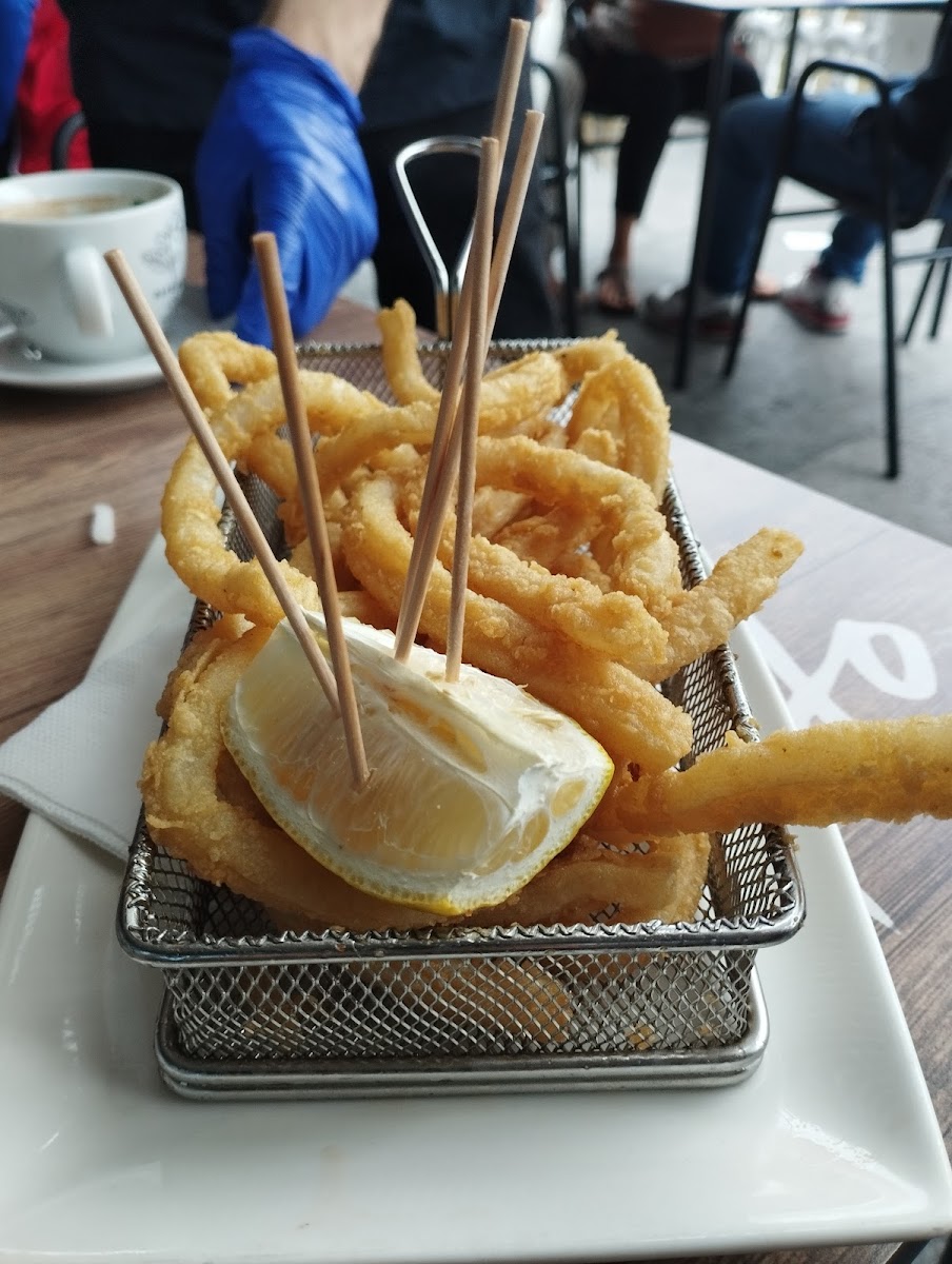 La Ribera Gastro Plaza - Photo 9