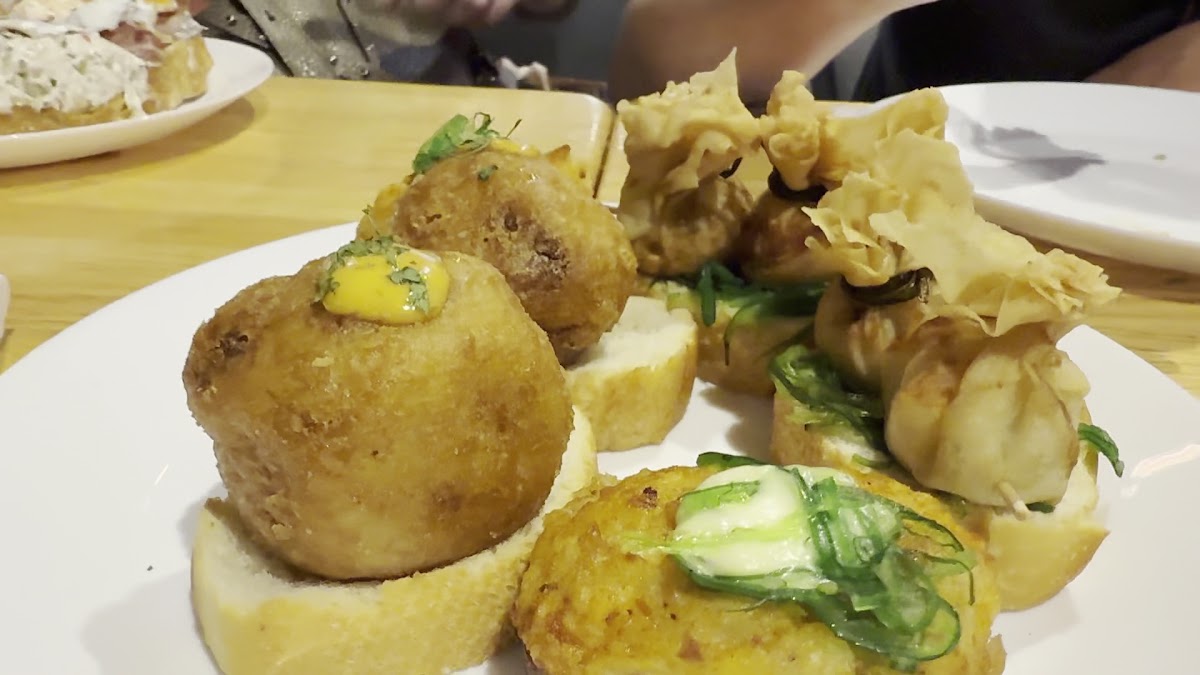 La Ribera Gastro Plaza - Photo 1
