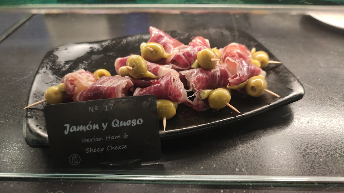 La Ribera Gastro Plaza - Photo 4