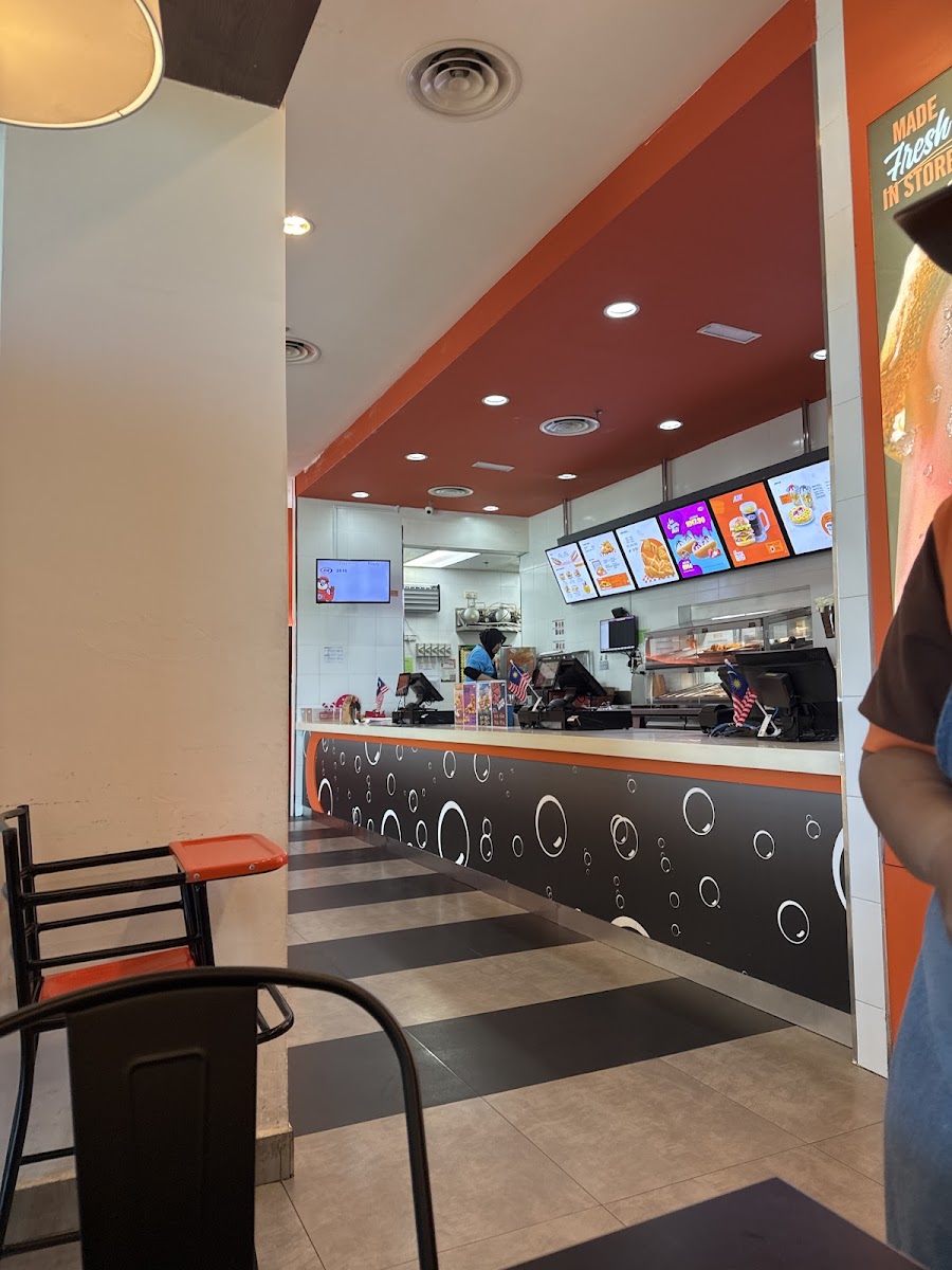 A&W Mydin Gong Badak - Photo 2