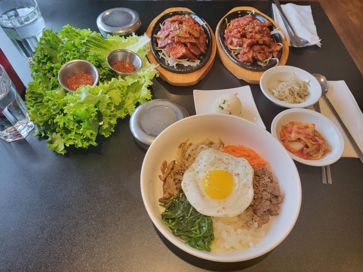 Kim's Korean BBQ House - Photo 2