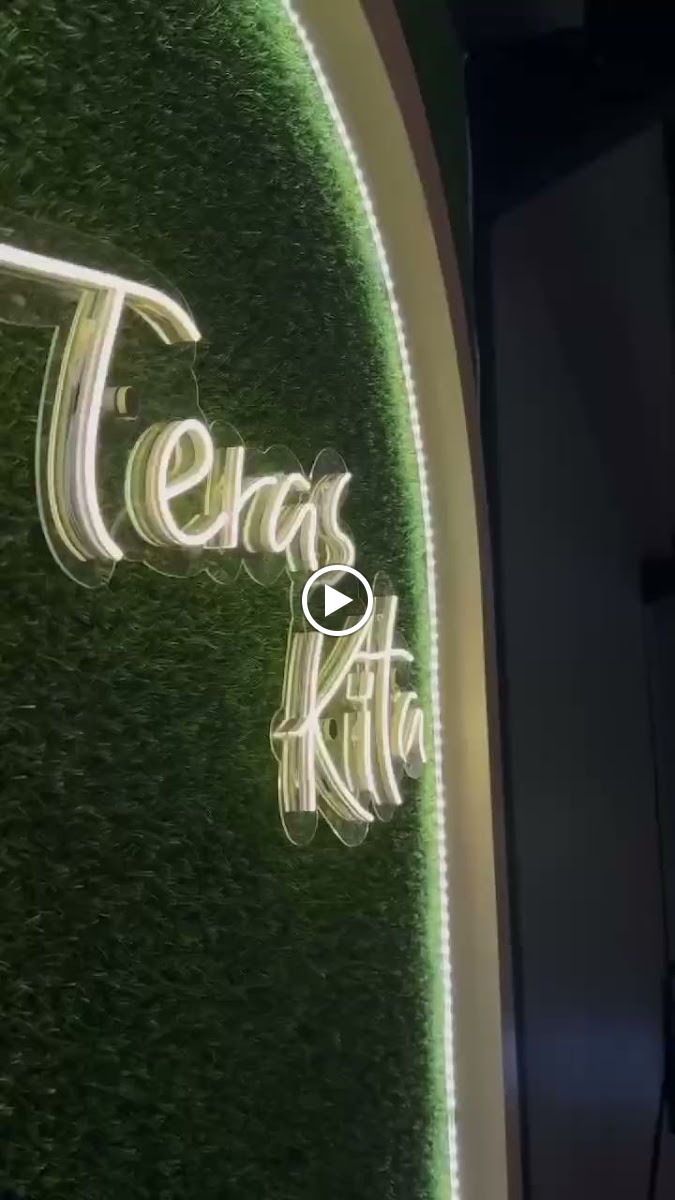 Teras Kita Cafe - Photo 1