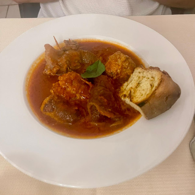 Involtini Di Carne Al Ragu Con Porpette