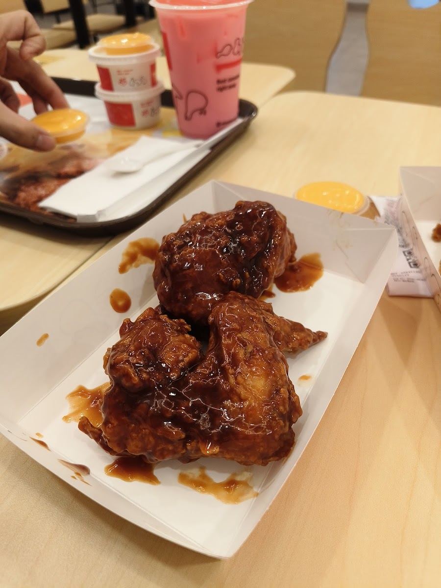 Richeese Factory Aeon Ayer Keroh - Photo 6