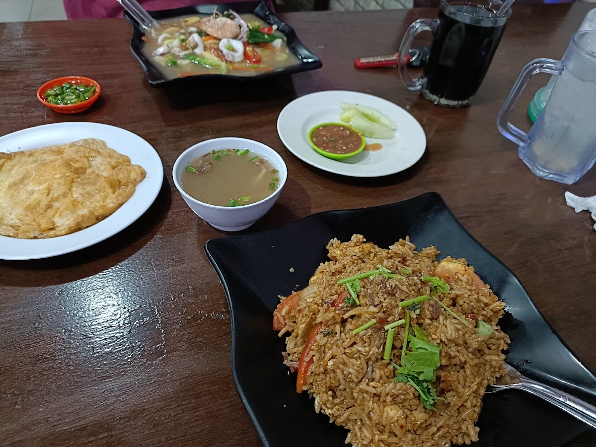 Restoran Amiradani - Photo 9