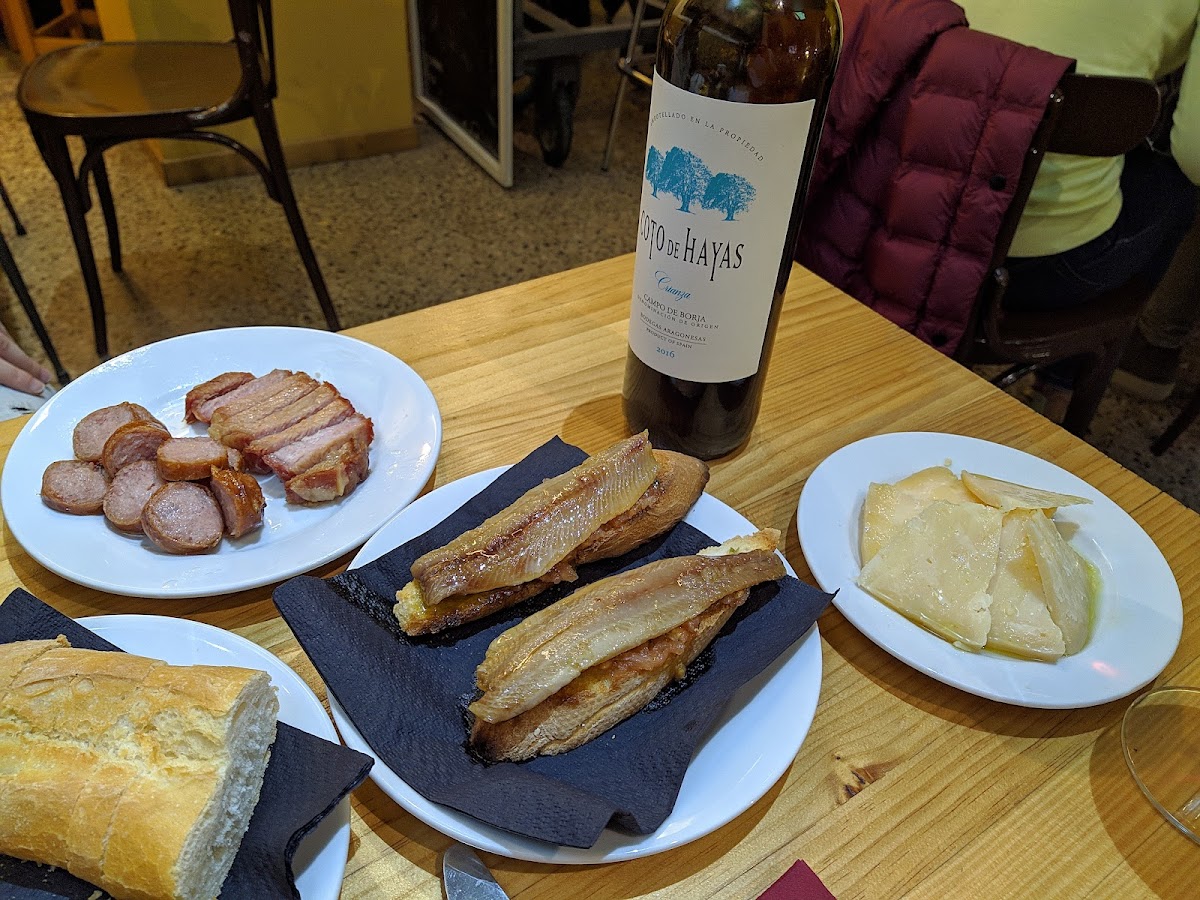 Bodegas Paquito - Photo 6