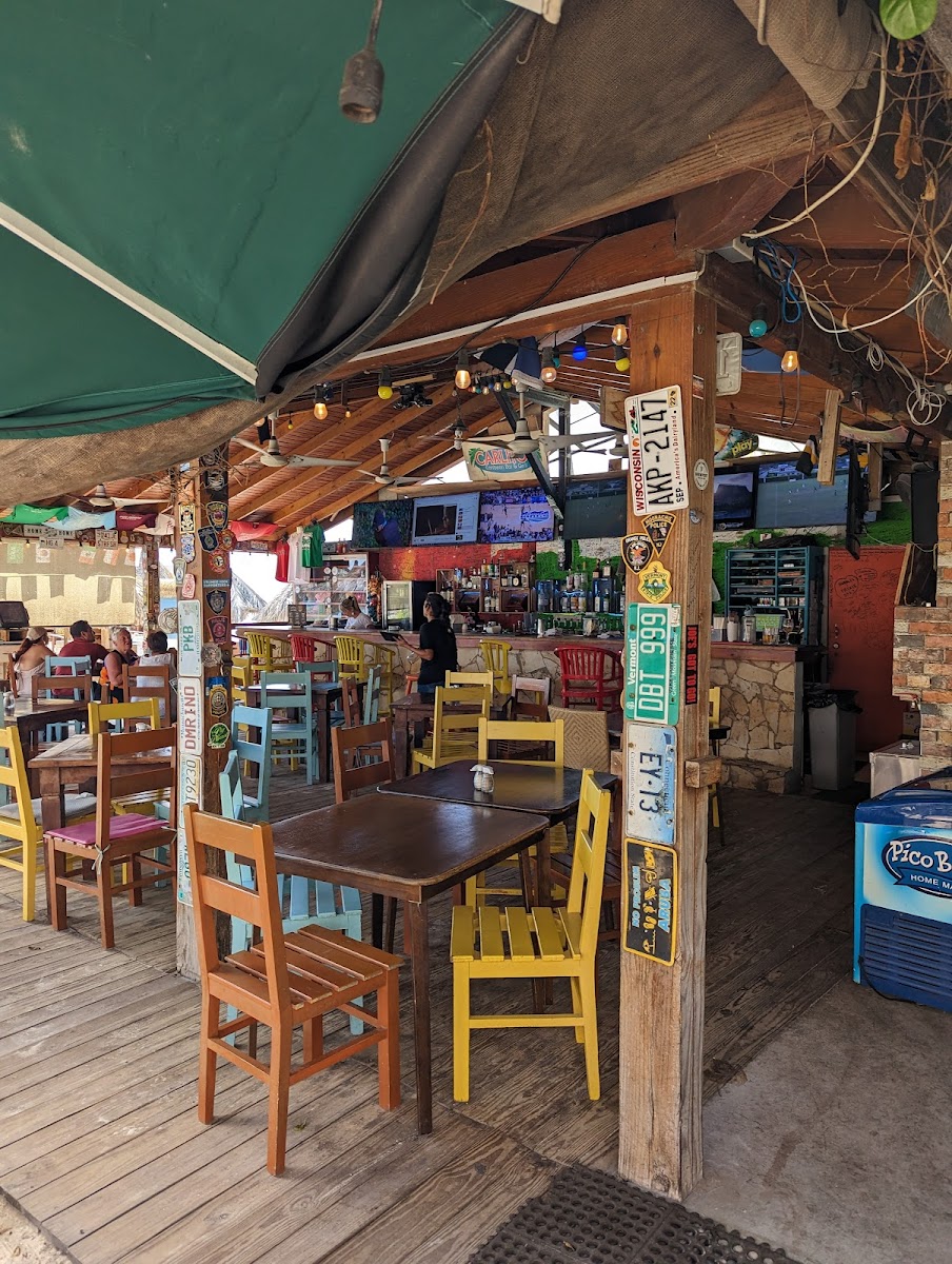 Carlitos Caribbean Sports Bar & Grill
