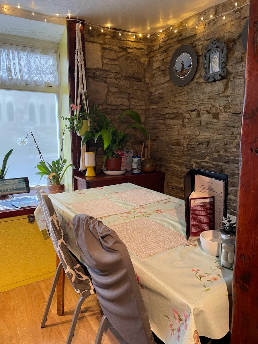 Sugar Loaf Cafe - Photo 4