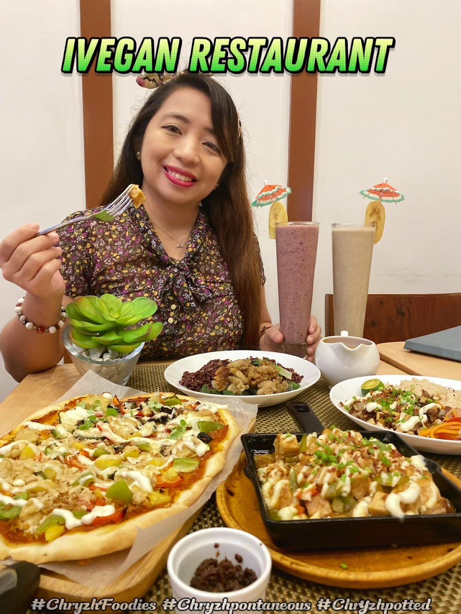 iVegan Cafe Restaurant - Photo 1