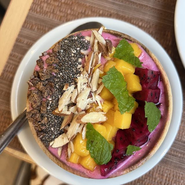 Pitaya Acai Bowl