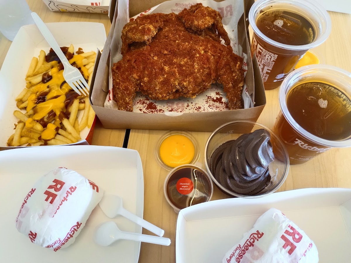 Richeese Factory Lhokseumawe - Photo 9