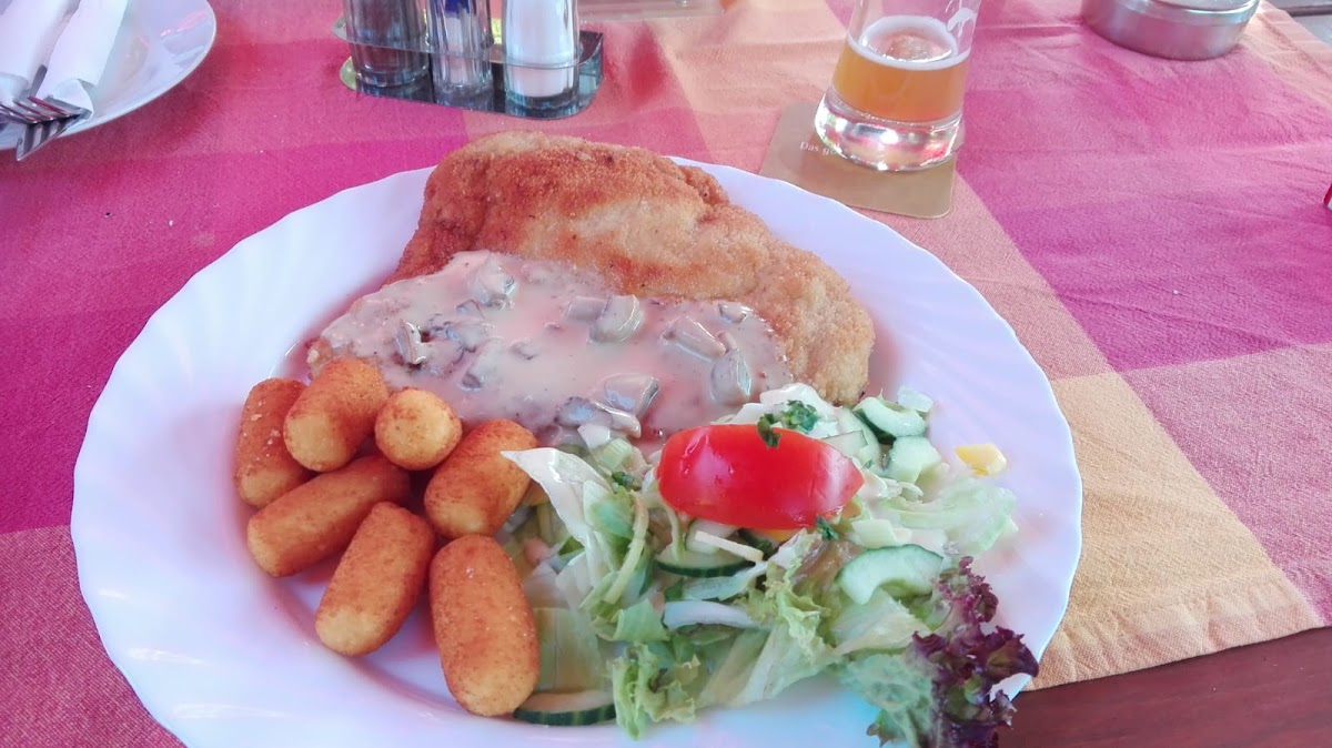 Gulliver's Restaurant & Bar - Photo 4