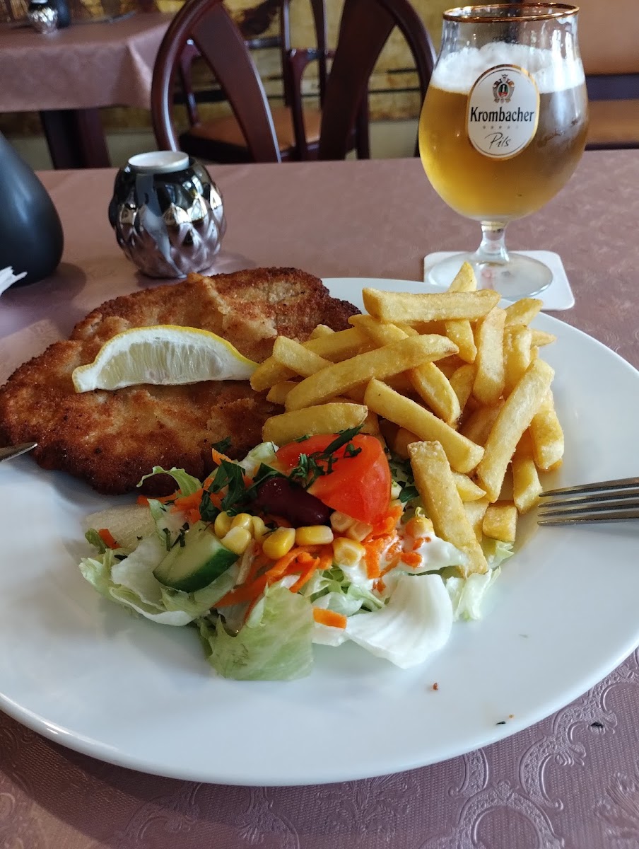Gulliver's Restaurant & Bar - Photo 7