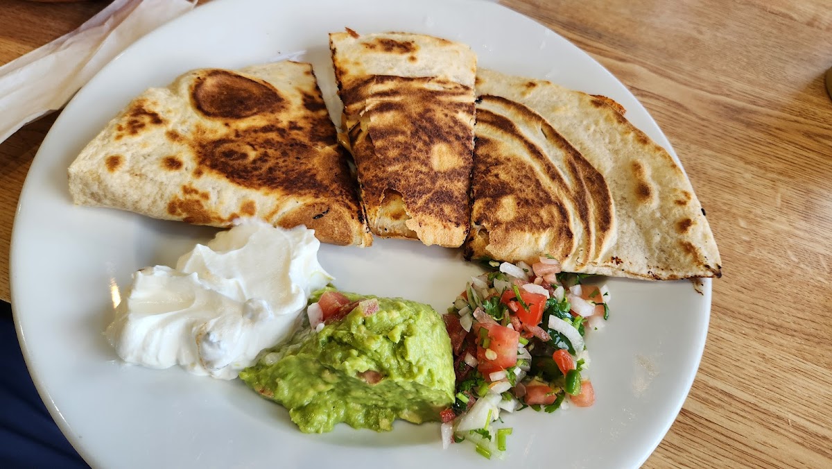 Taqueria Mexicano Grill & Bar - Photo 6