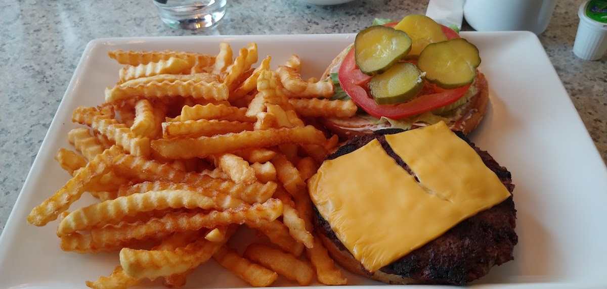 Main Street Cafe & Lounge - Photo 4