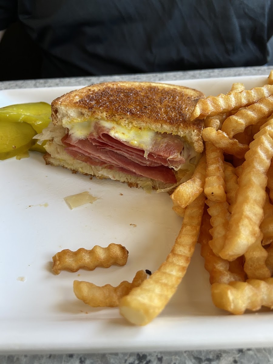 Main Street Cafe & Lounge - Photo 7