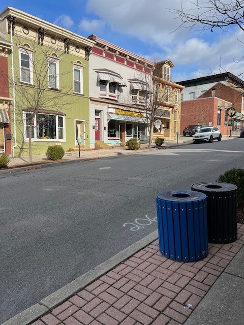 Main Moon Hollidaysburg - Photo 7
