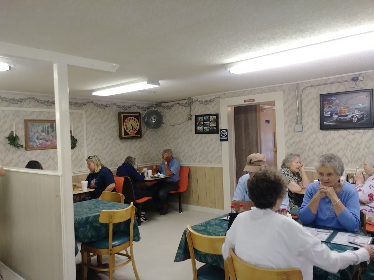 Johnny's Seafood - Photo 2