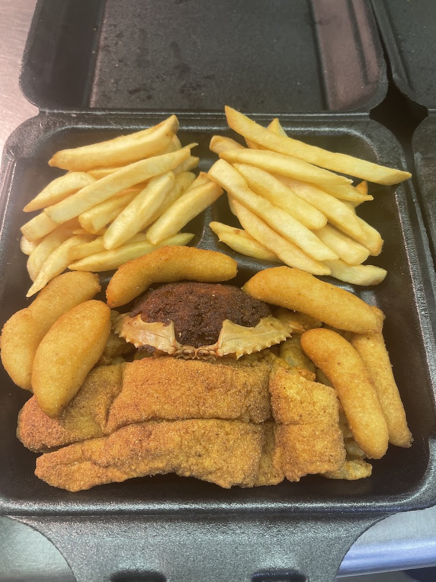 Johnny's Seafood - Photo 3