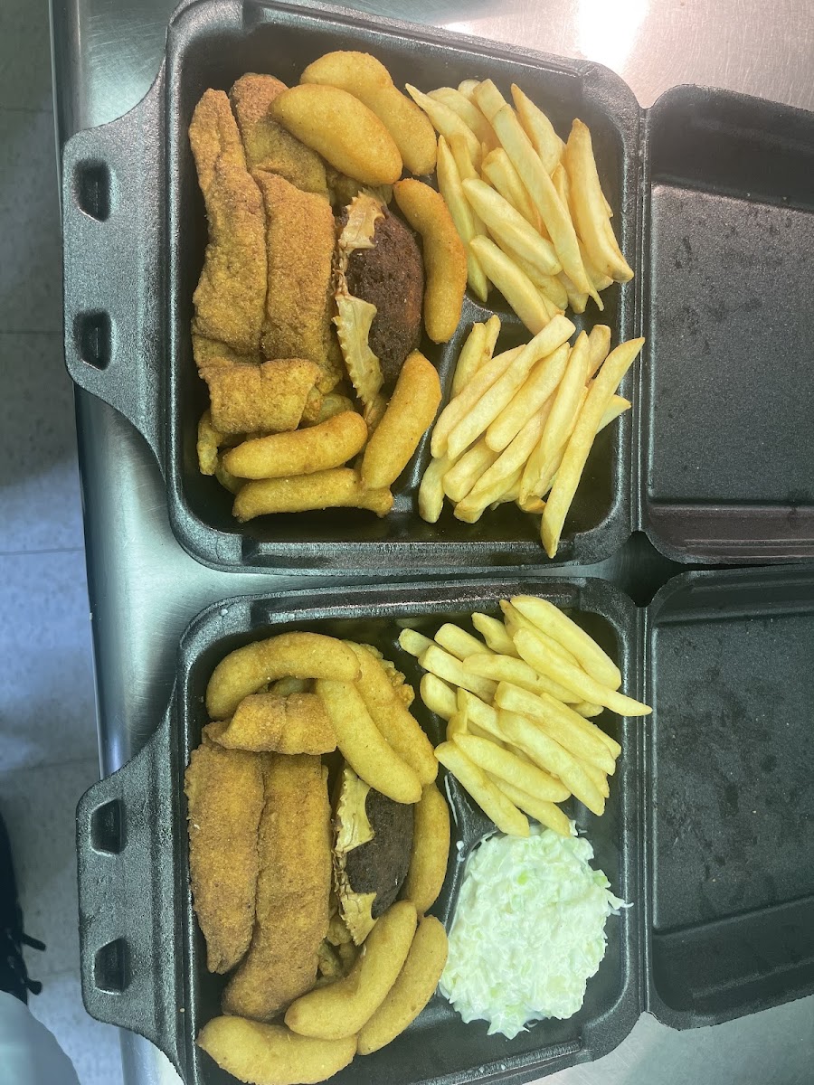 Johnny's Seafood - Photo 8