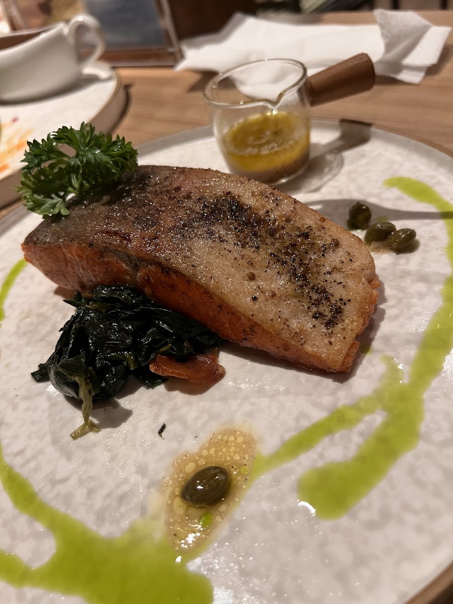 CASSIA Restaurant - Photo 3
