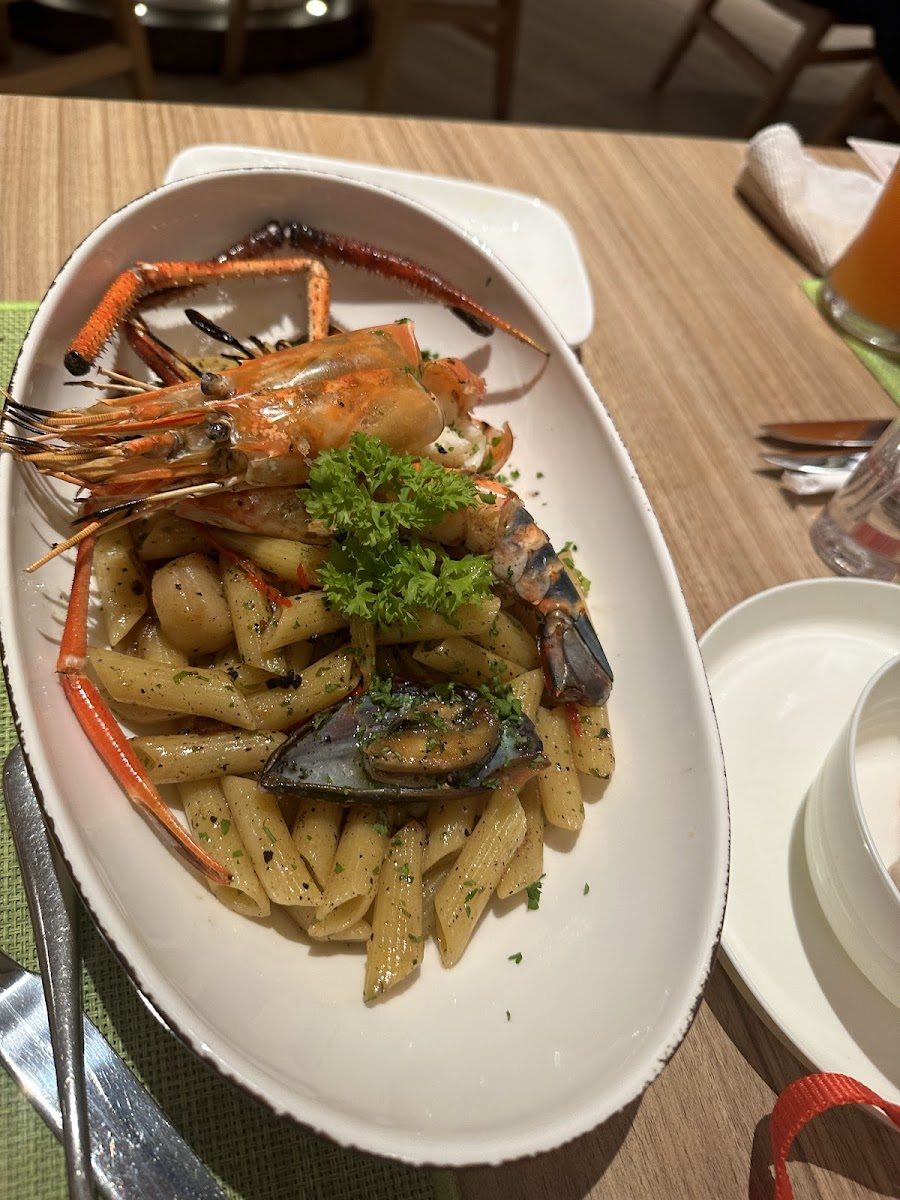 CASSIA Restaurant - Photo 8
