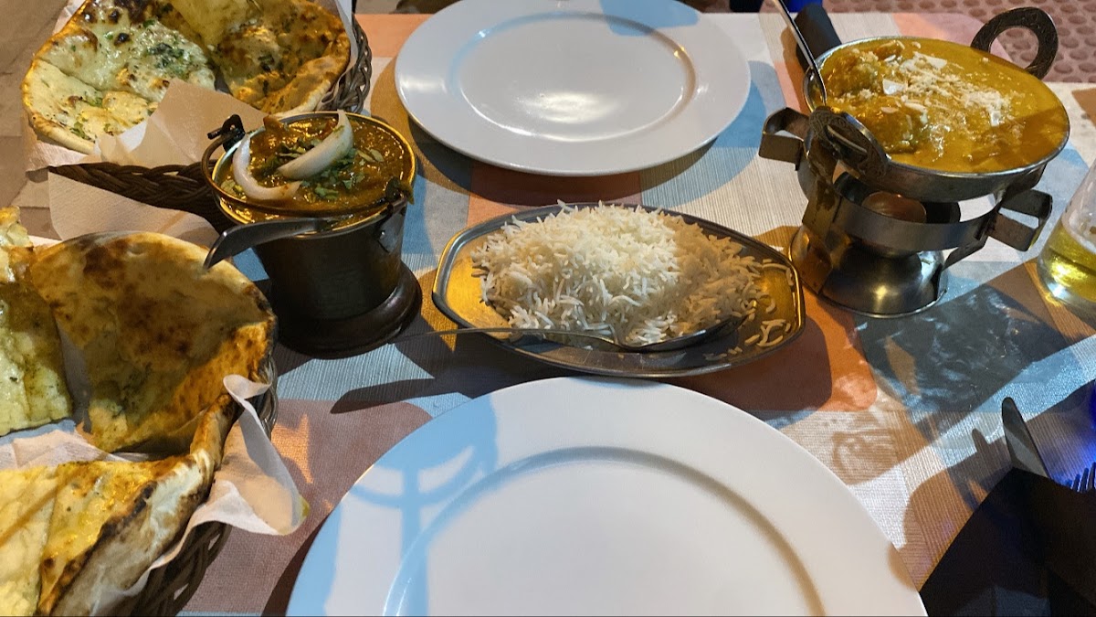 Bombay Spice Indian Restaurant & Take Away - Photo 8
