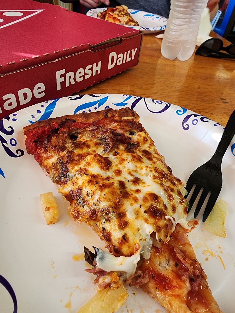 Mama's Boy Pizza - Photo 4