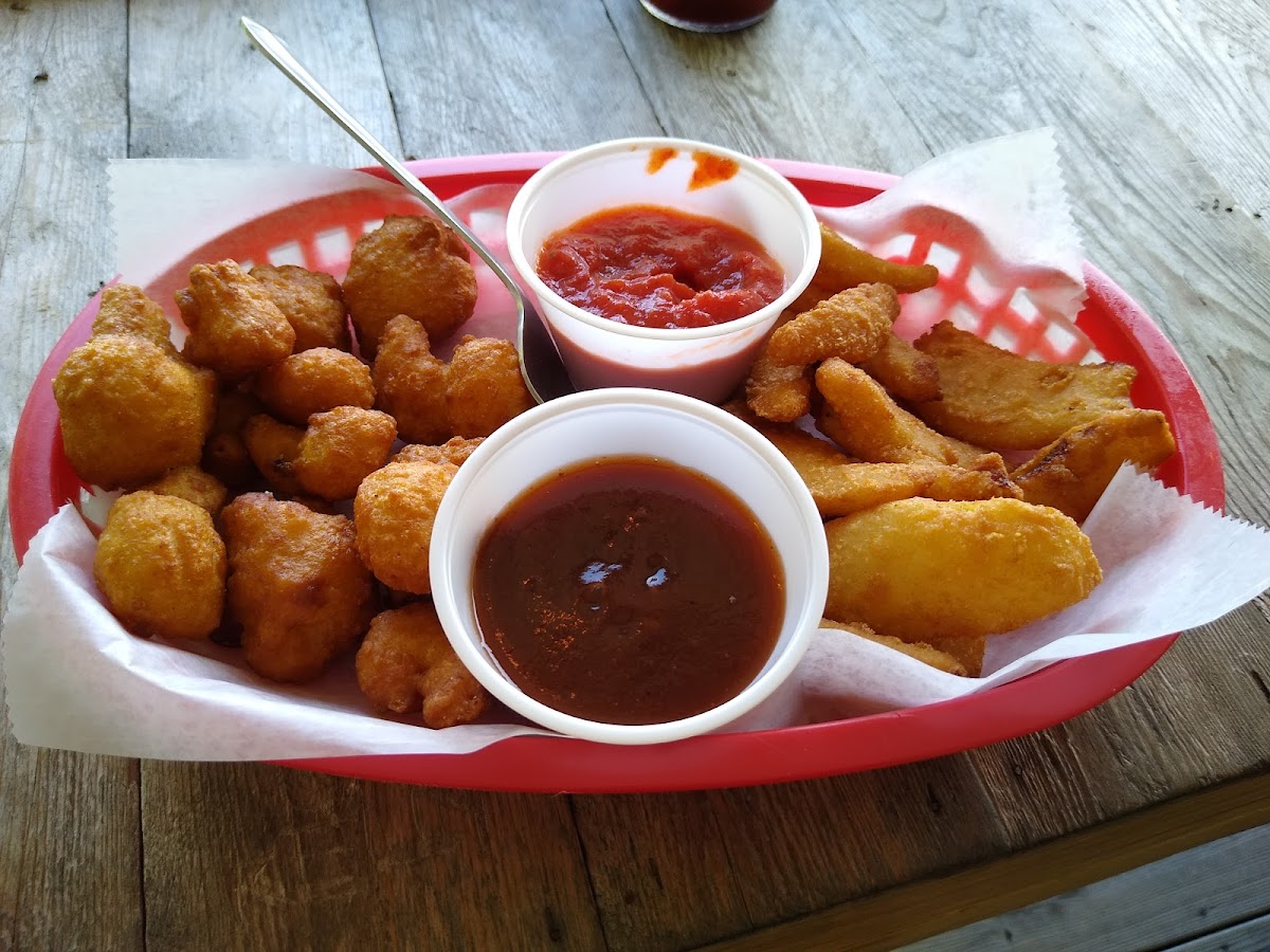 Jays Midlake Bait.Tackle.Restaurant - Photo 1