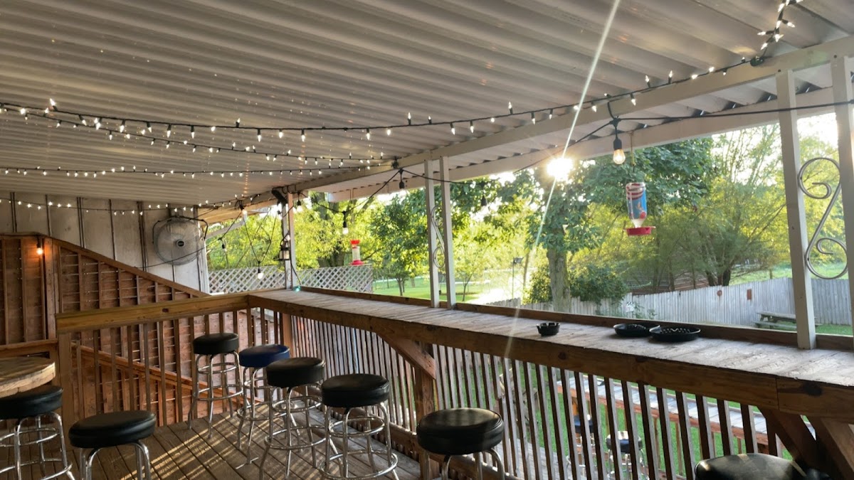 Jays Midlake Bait.Tackle.Restaurant - Photo 3