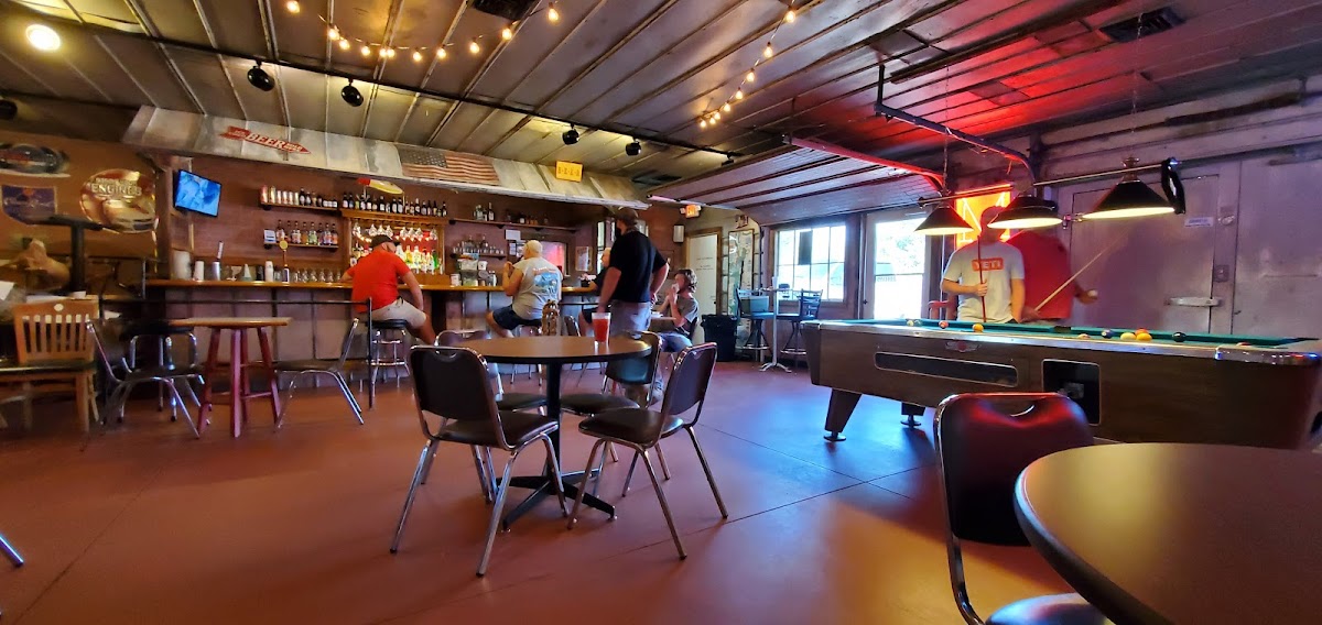 Jays Midlake Bait.Tackle.Restaurant - Photo 4