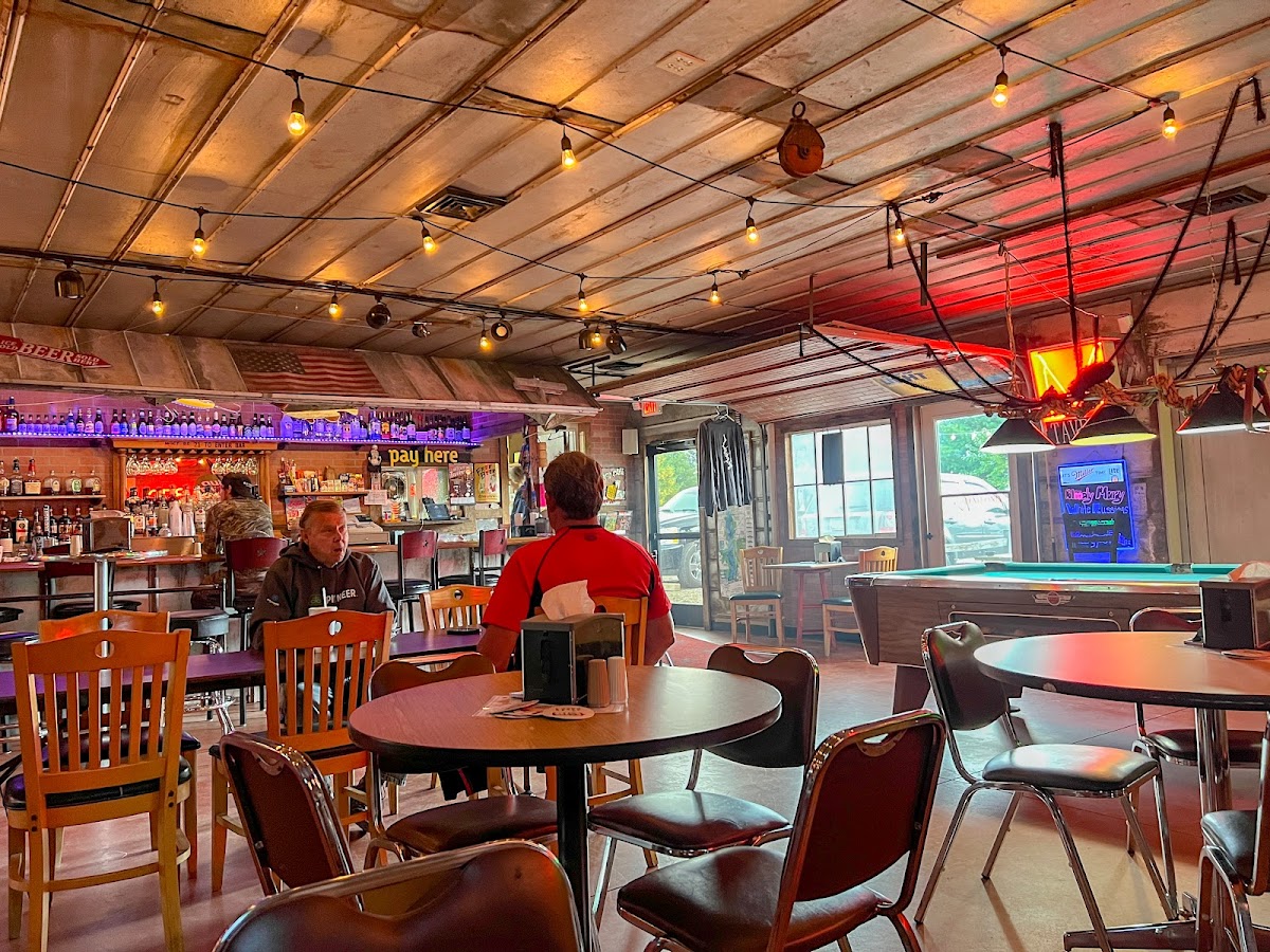 Jays Midlake Bait.Tackle.Restaurant - Photo 5