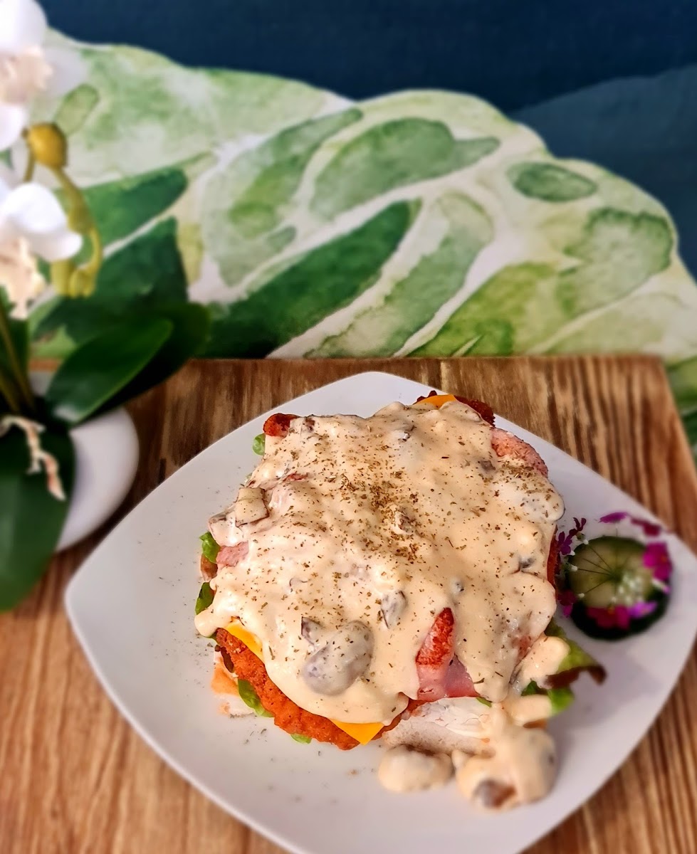 D'Au Jardin Cafe - Photo 7