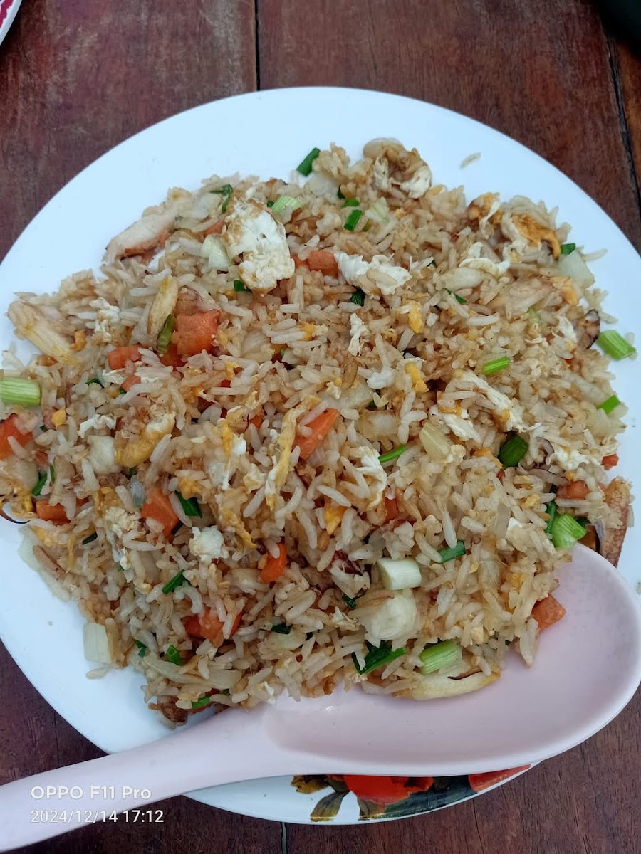 Ton Seafood Restaurant - Photo 2
