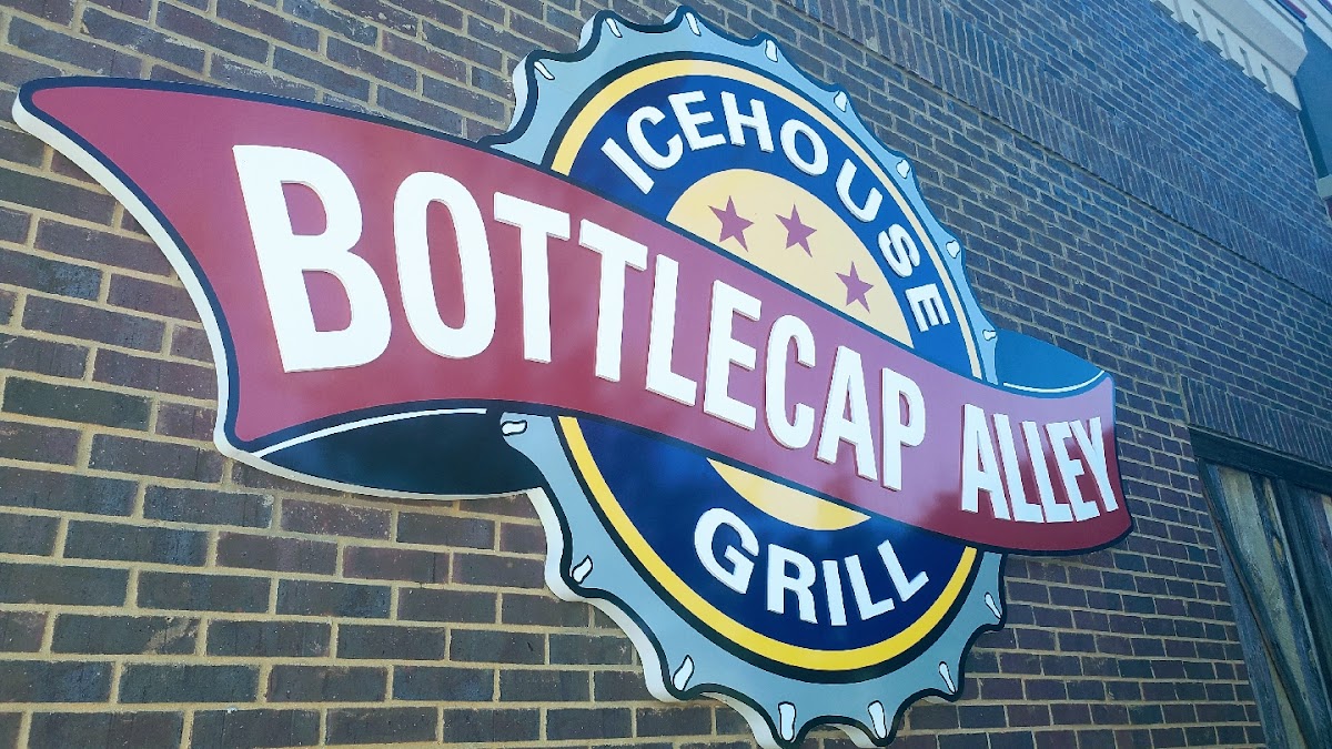Bottlecap Alley Icehouse Grill - Photo 2