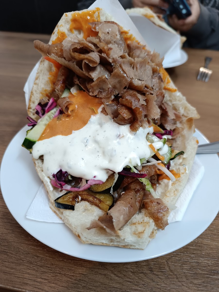 Berlin Döner Holzhausen - Photo 3