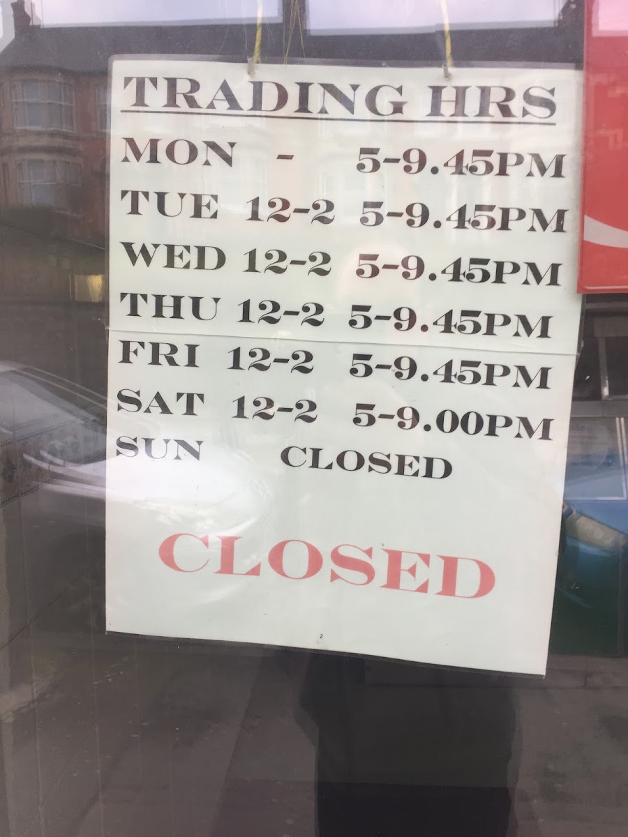 Lee's Fish & Chips - Photo 4