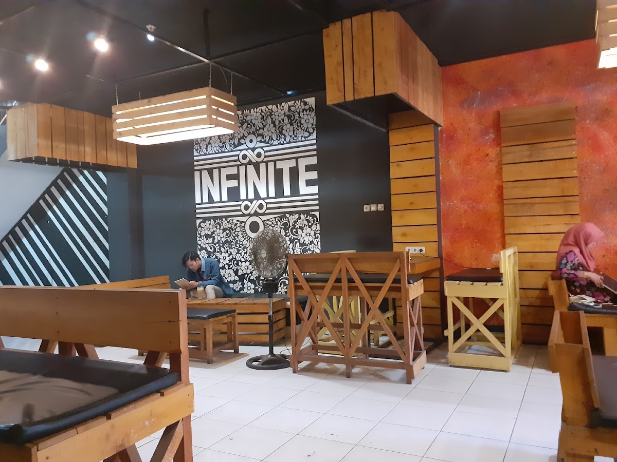 Infinite Coffee Kendari - Photo 2