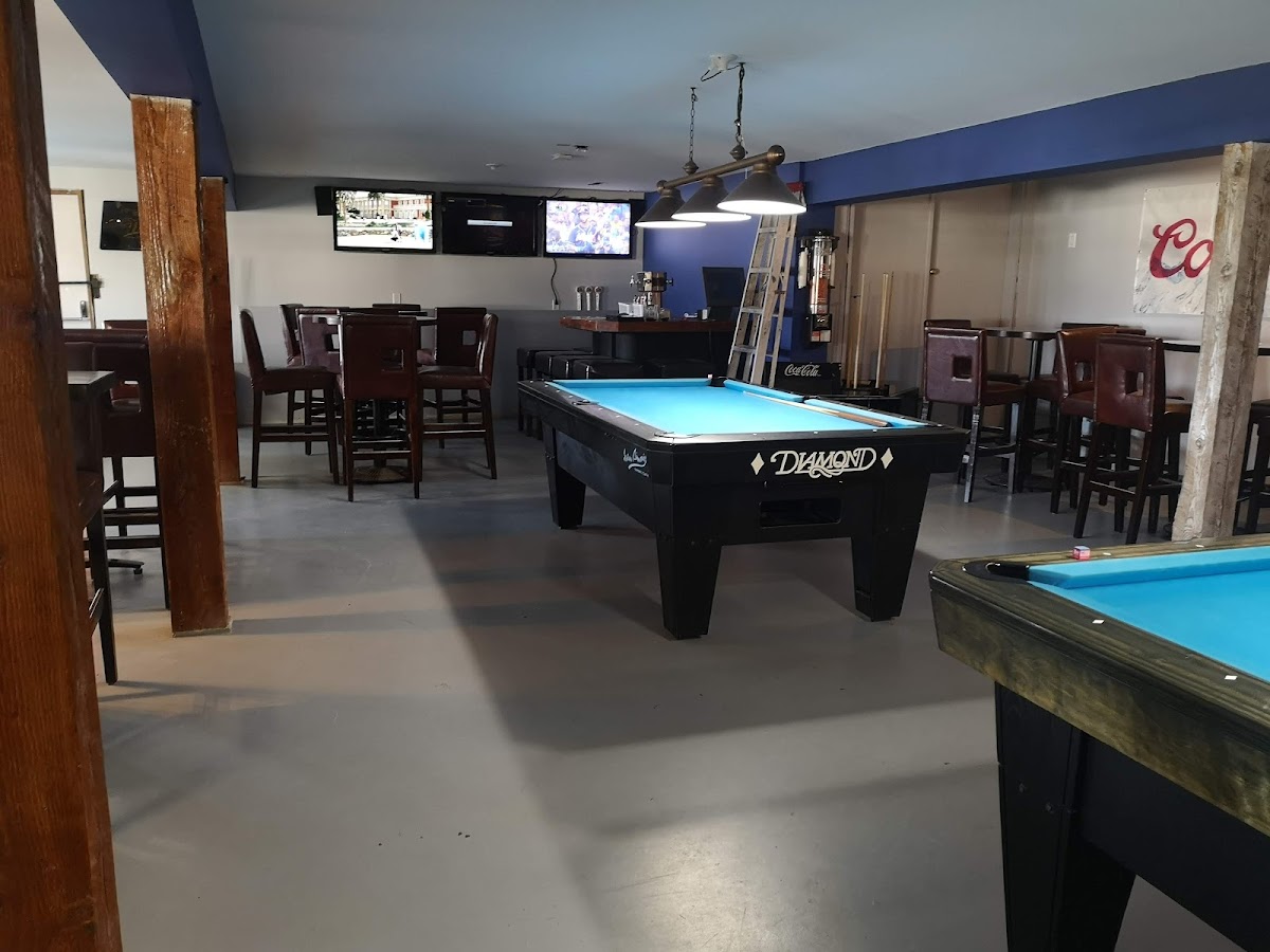 Copper Island Pub Bar & Grill - Photo 2