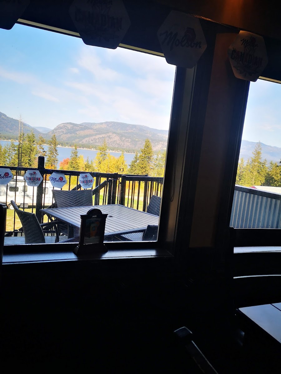 Copper Island Pub Bar & Grill - Photo 5