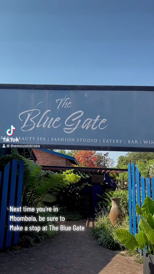 The Blue Gate - Photo 1
