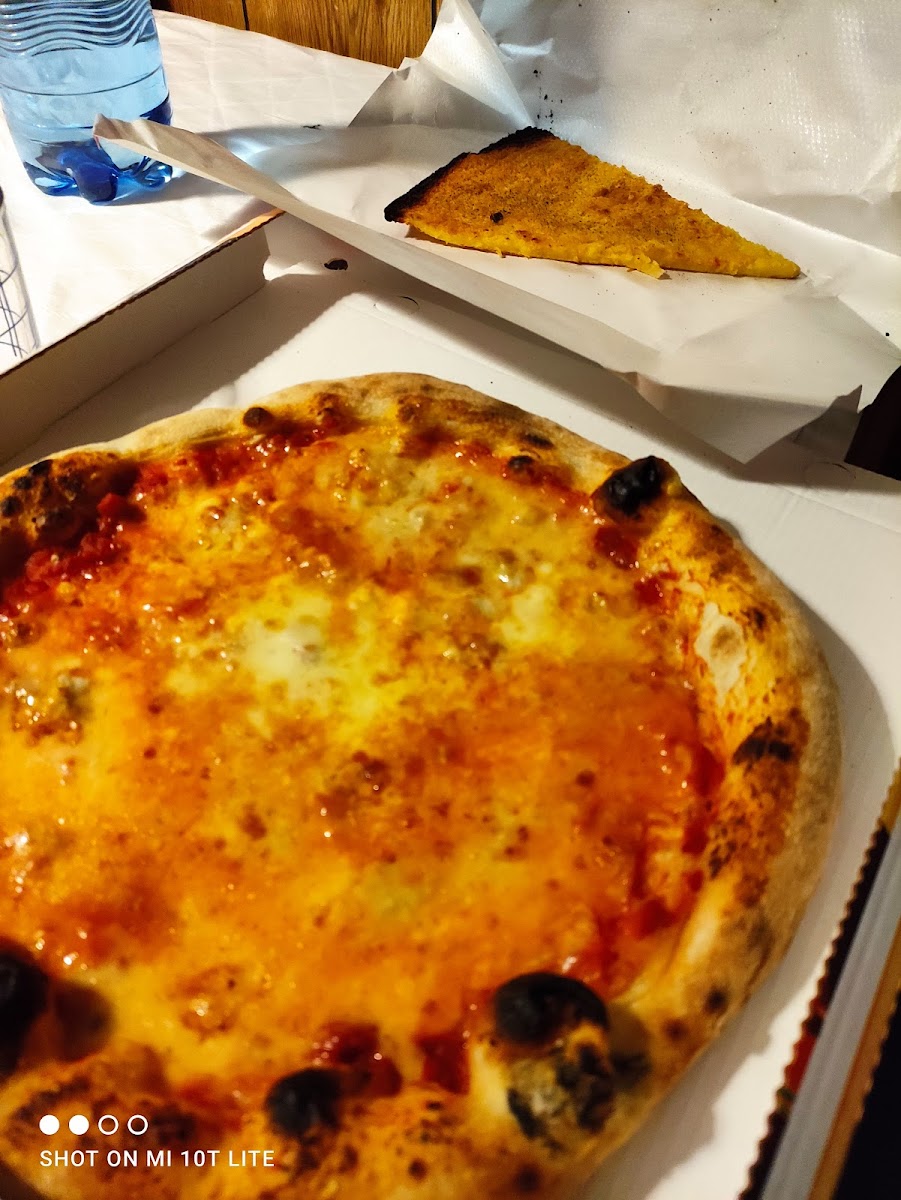 Miss Delicious Pizzeria - Photo 5