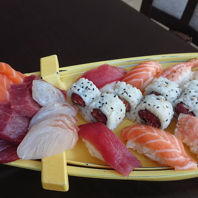 Mixed Sushi Sashimi Mix