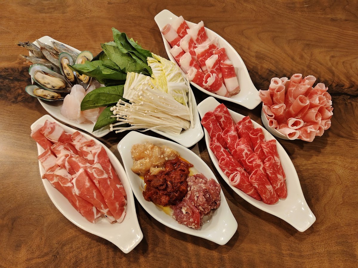 Sugar Bistro Hot Pot - Photo 9