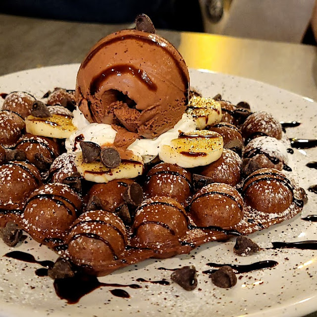 Chocolate Bubble Waffle
