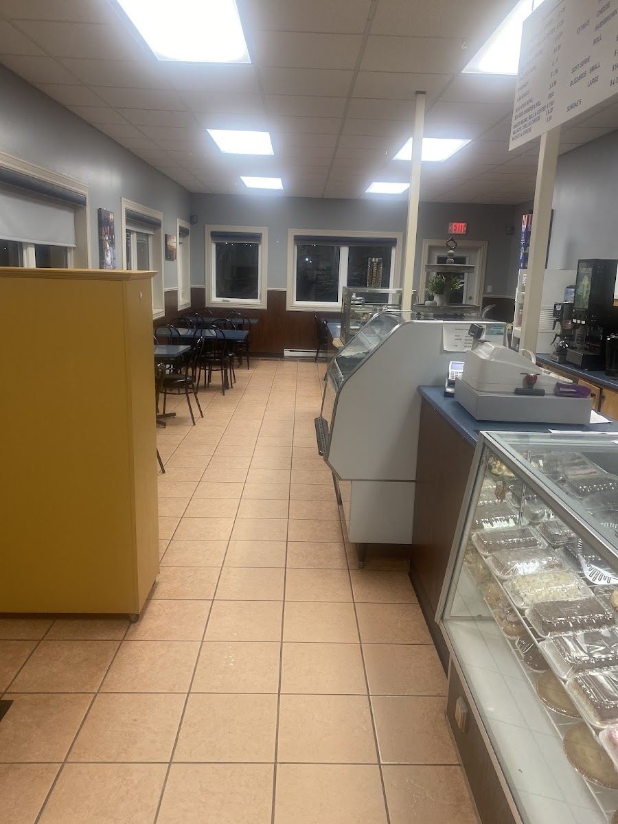 Dot's Bakery & Coffee Shop