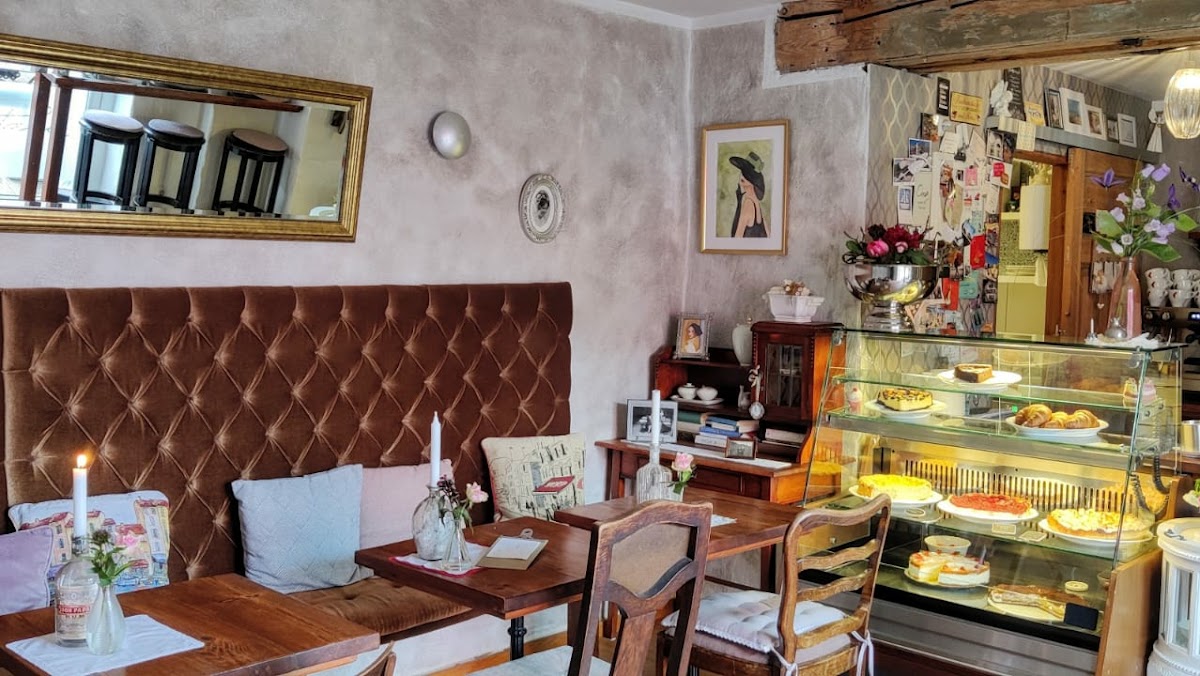 Paula Cafe