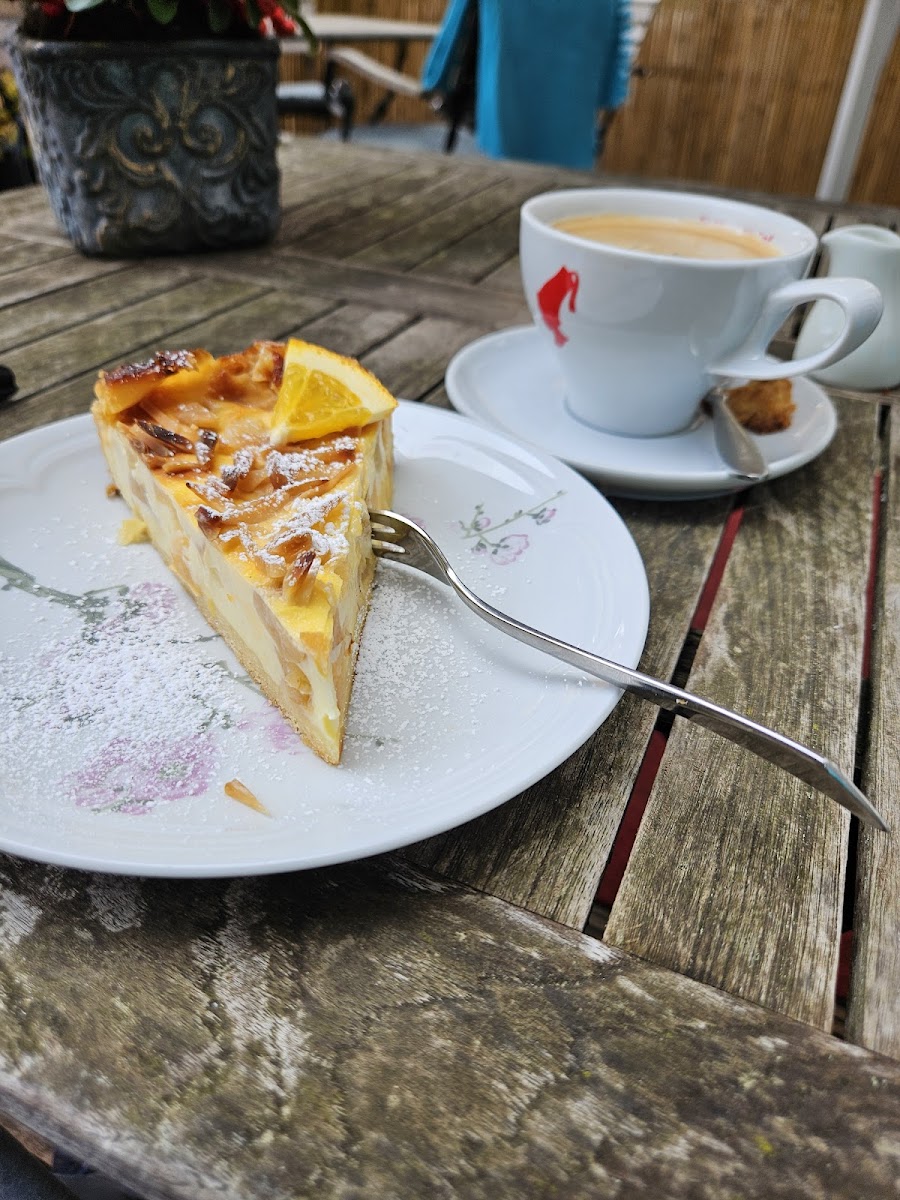 Paula Cafe - Photo 3